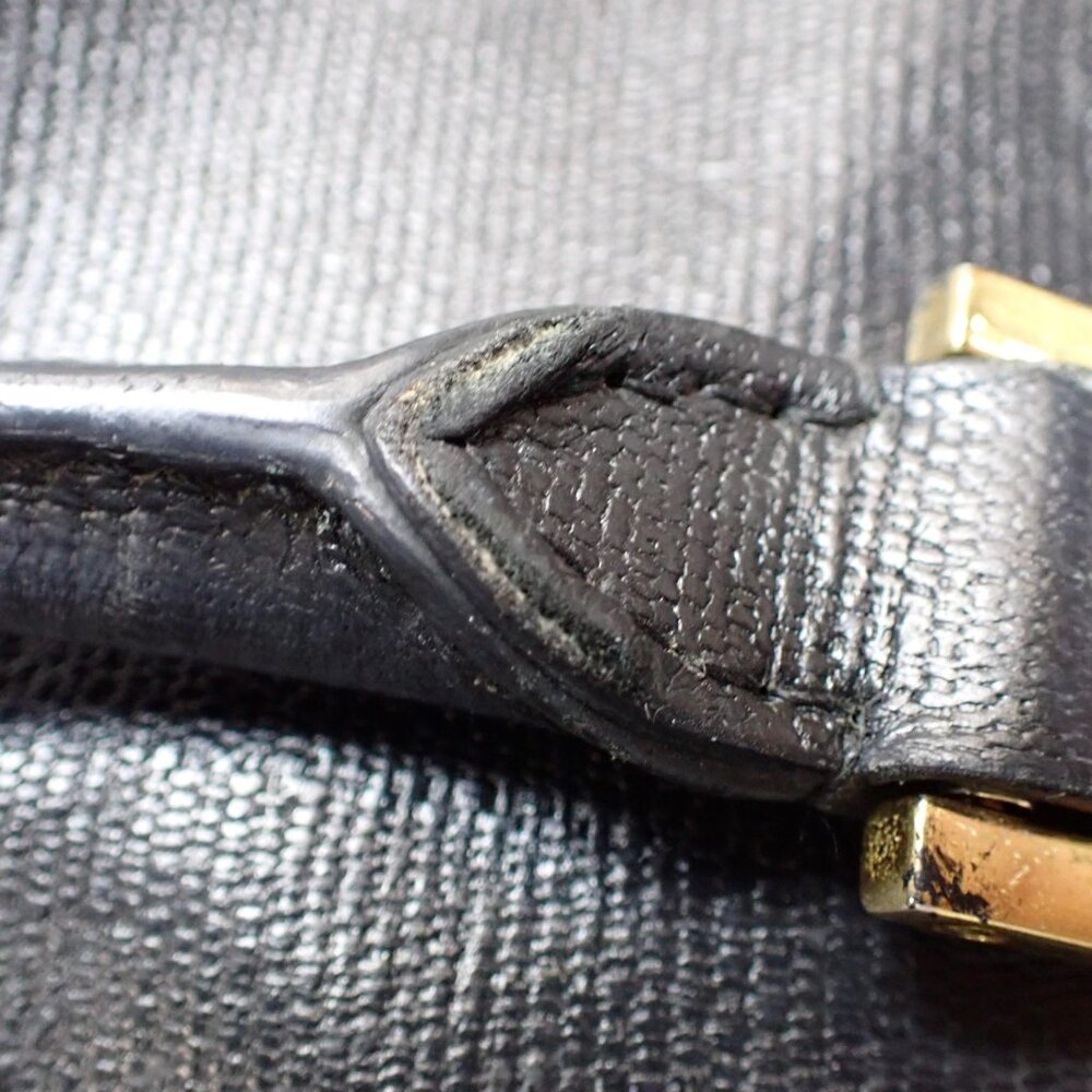 Yves Saint Laurent - Picture 8 of 12